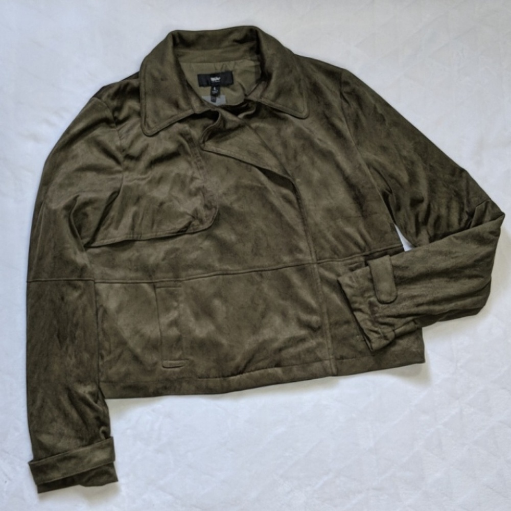 **SOLD** - Picture 2 of 4